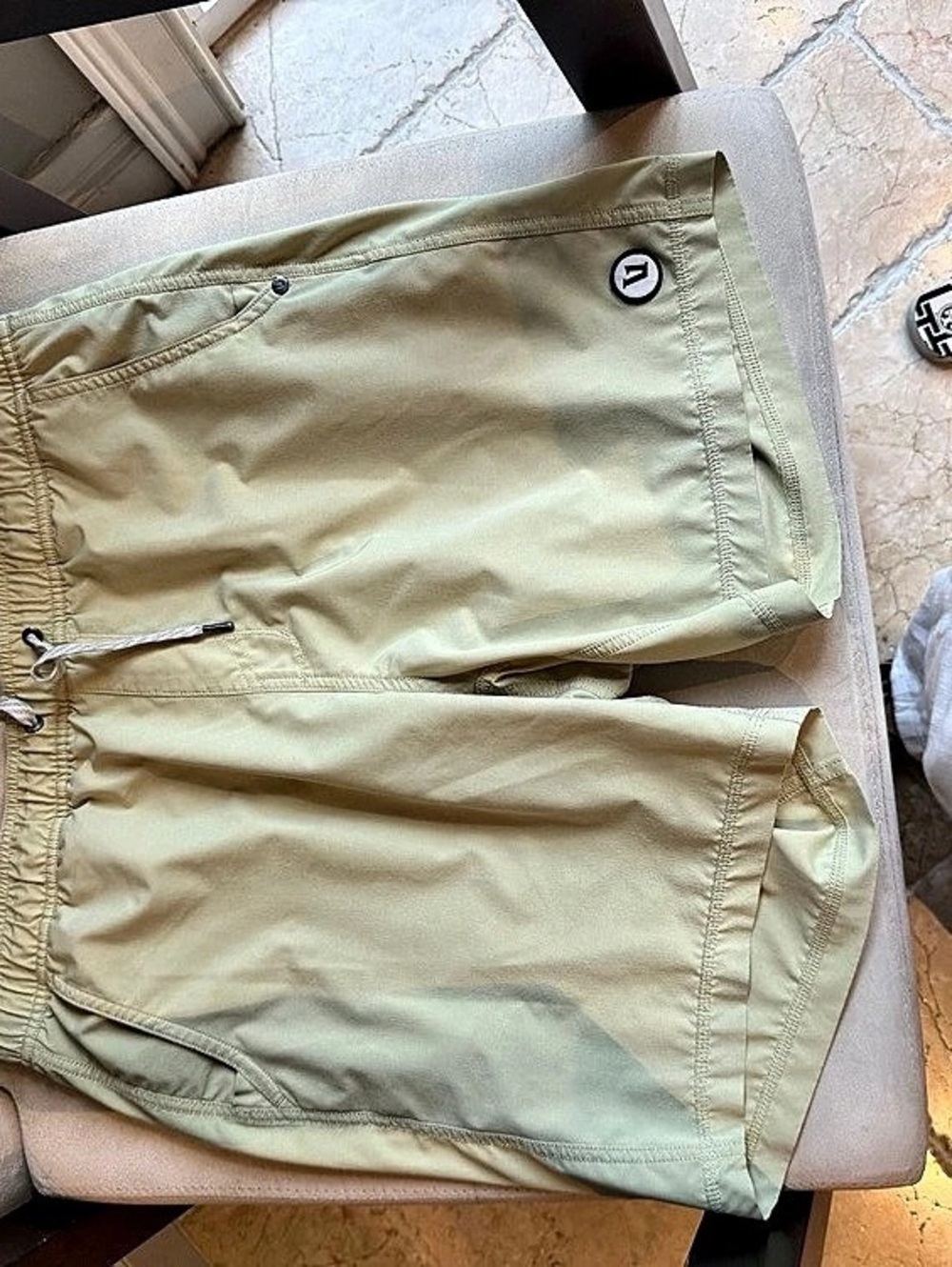 Vuori Short Men's Green Hybrid Shorts XL (7” length)